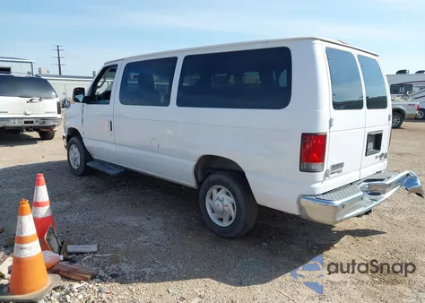 2010 Ford E-350 Super Duty Xl/Xlt из США, поврежденный, VIN 1FBNE3BL7ADA00432